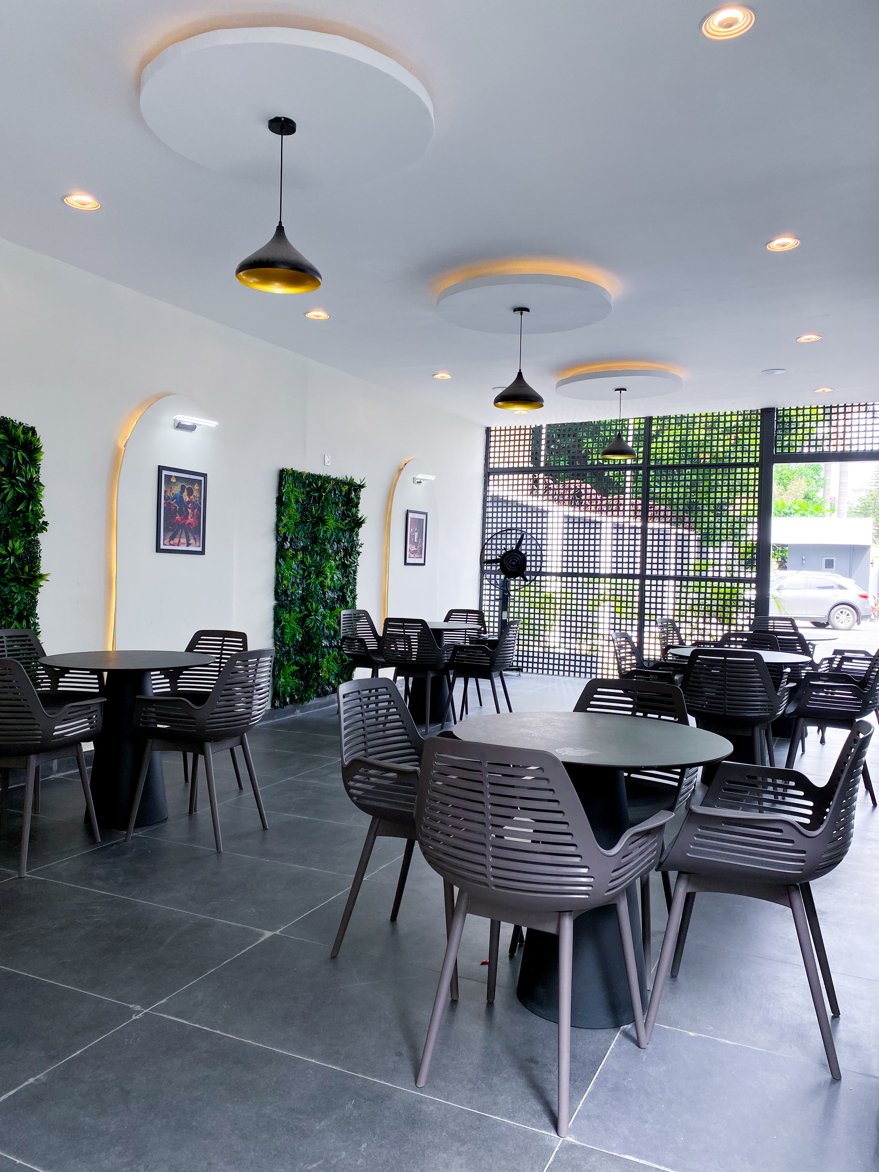 Saint Tropez Hotel and Suites image 4