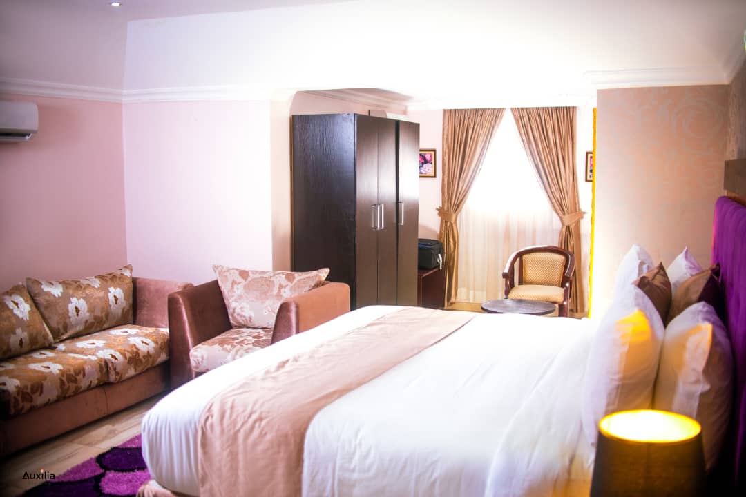 Sparklyn Hotels and Suites - Lagos image 3