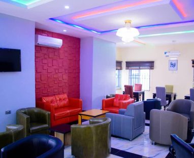 Benbliss Hotel and Suites image 3