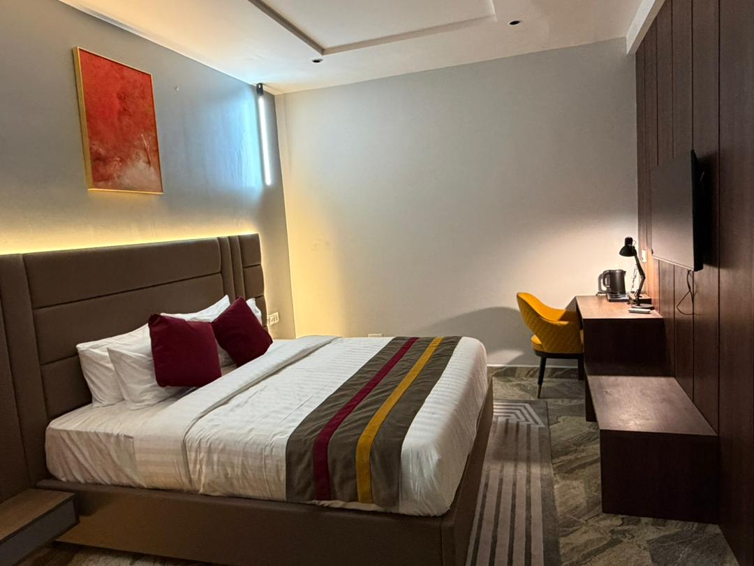 Raynez Resort image 3