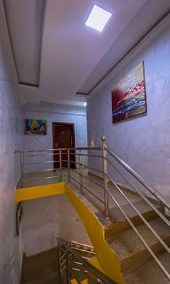 Stardust Apartments image 4