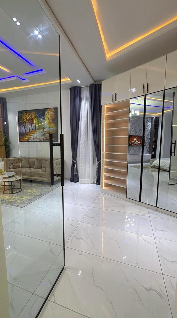 Lekkilet Shortlet and Apartment