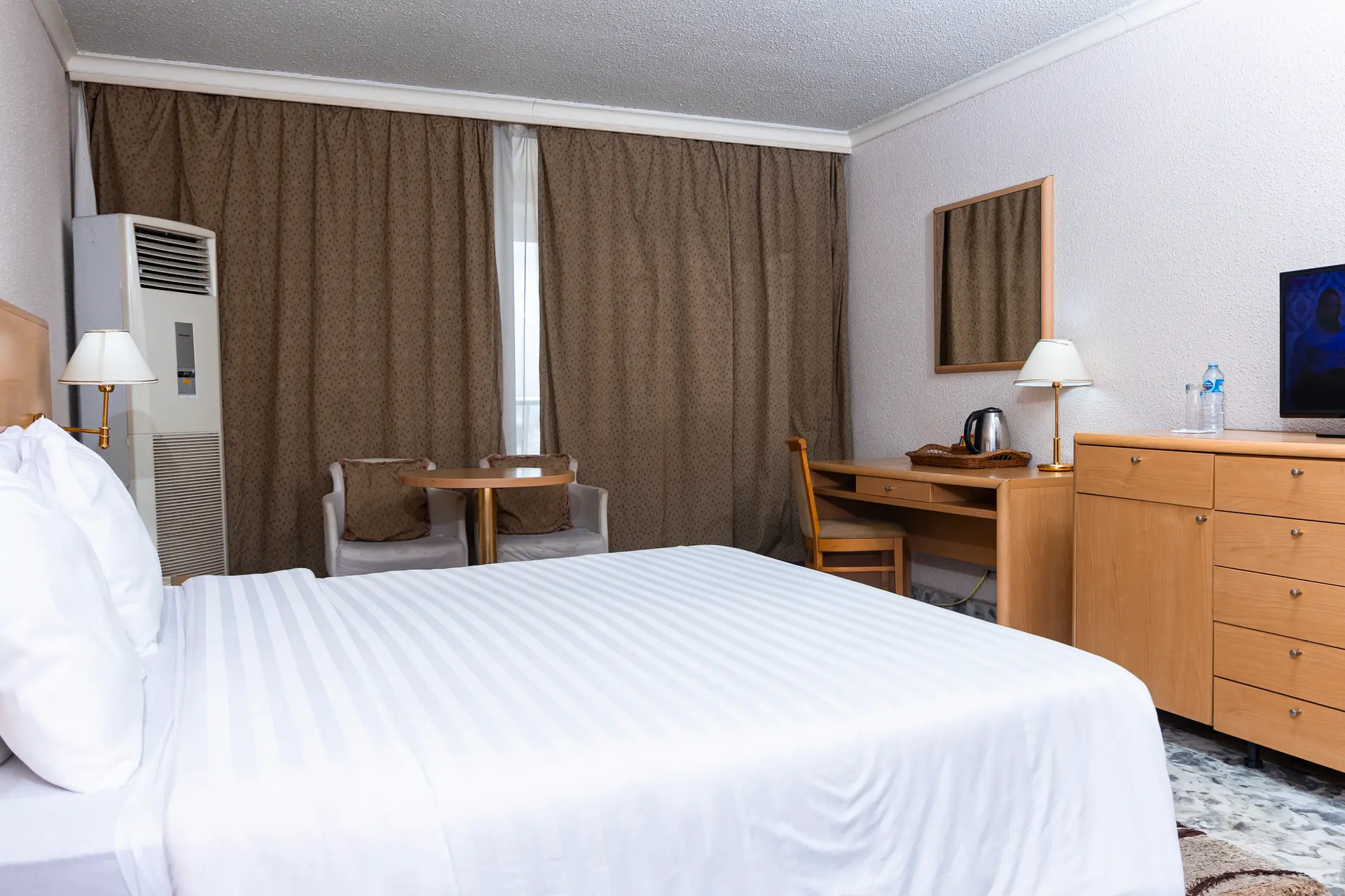 Nicon Luxury Hotel image 4