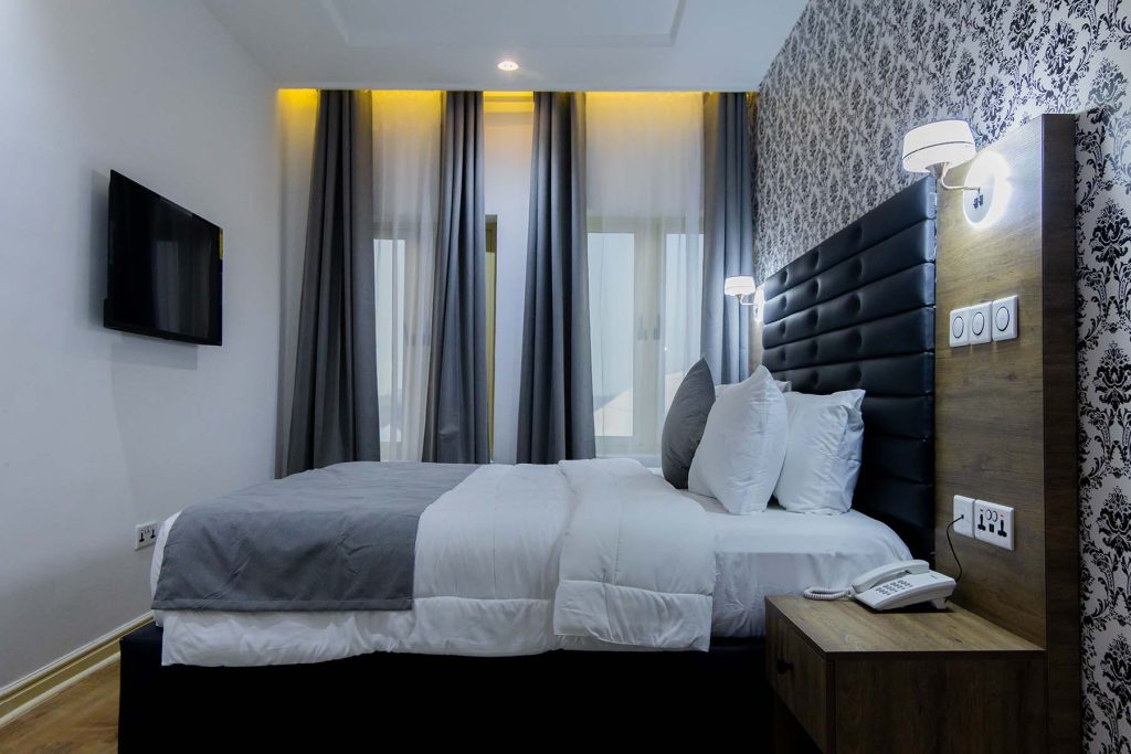 Crownsville Hotel image 4