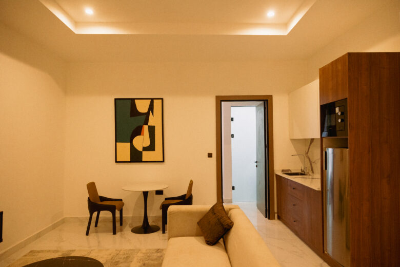 Asuza Hotel and Apartments