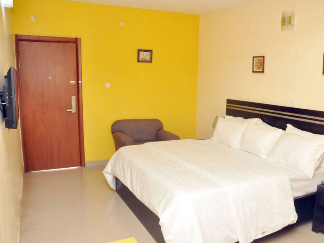 Echo Spring Hotel image 2