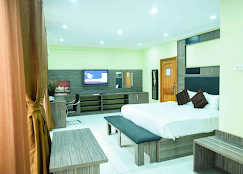 Mydas Resort and Hotel