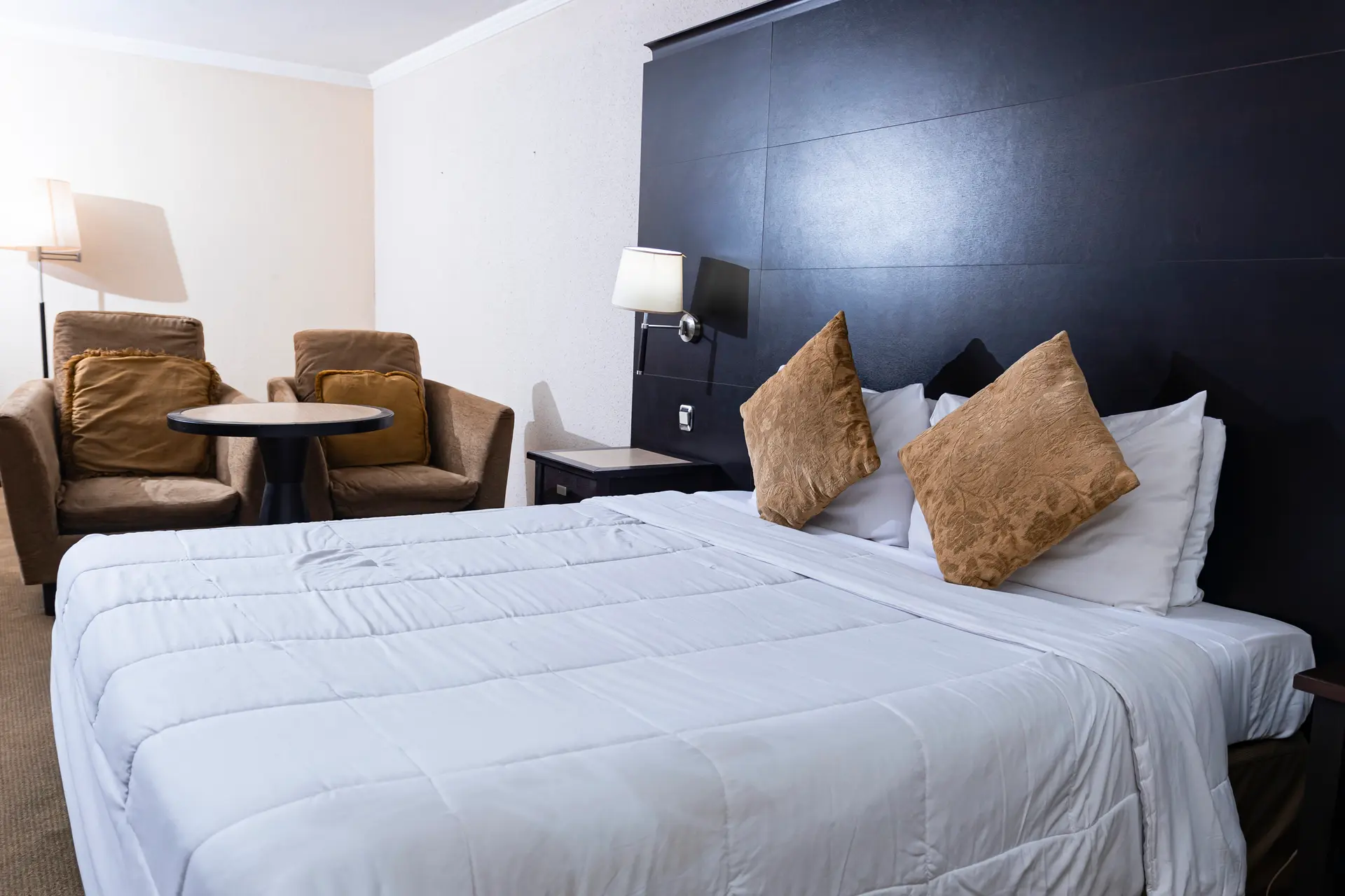 Nicon Luxury Hotel image 2