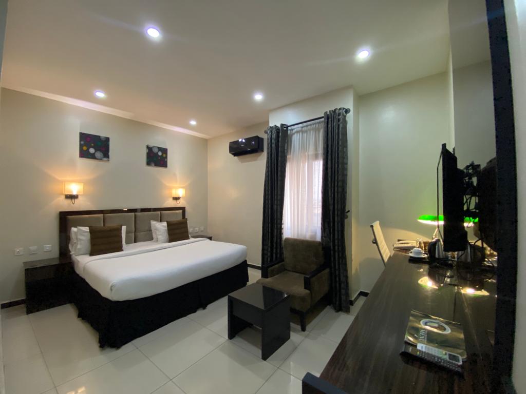 Adig Suites Surulere image 4