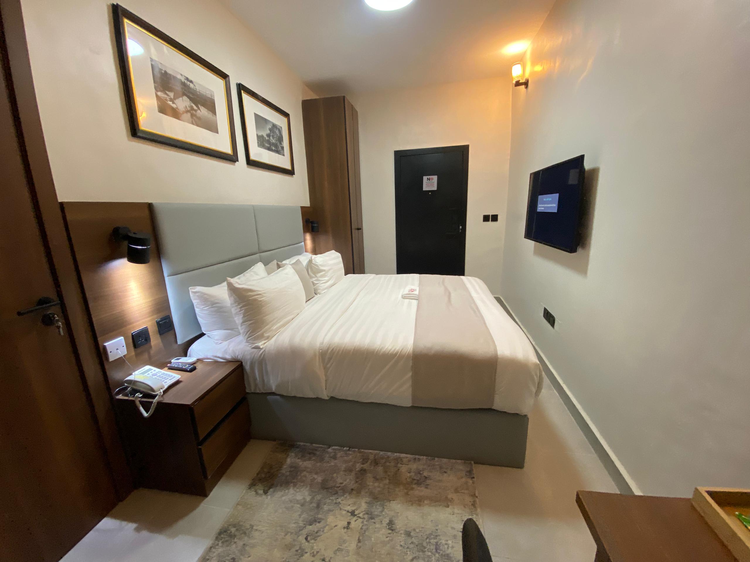 Ring Ruby Hotel - Value County