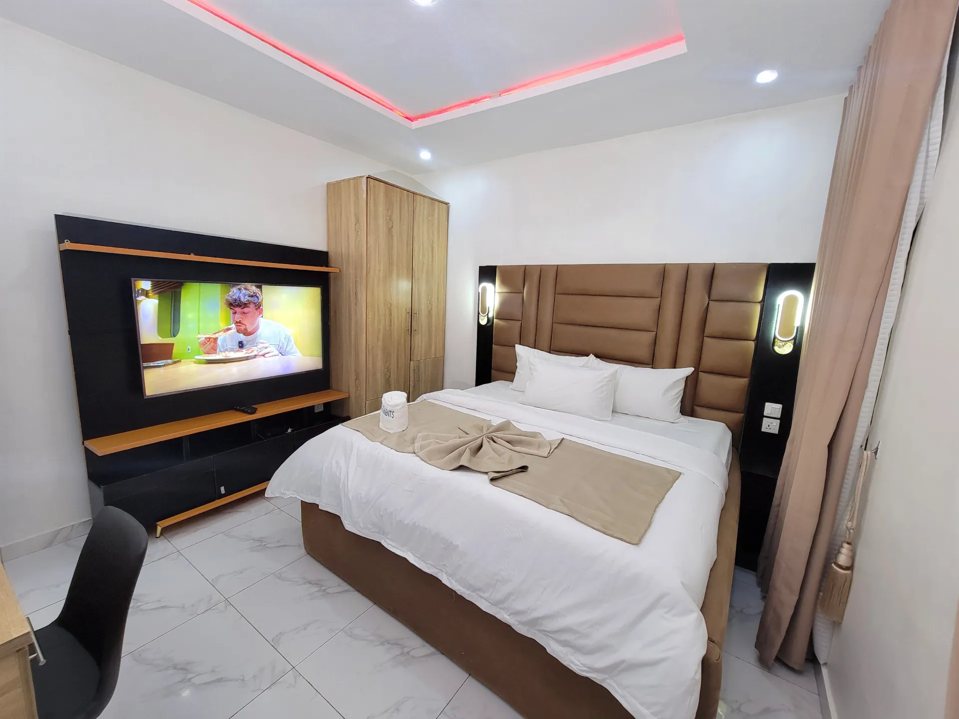 Classic Executive Apartment image 5