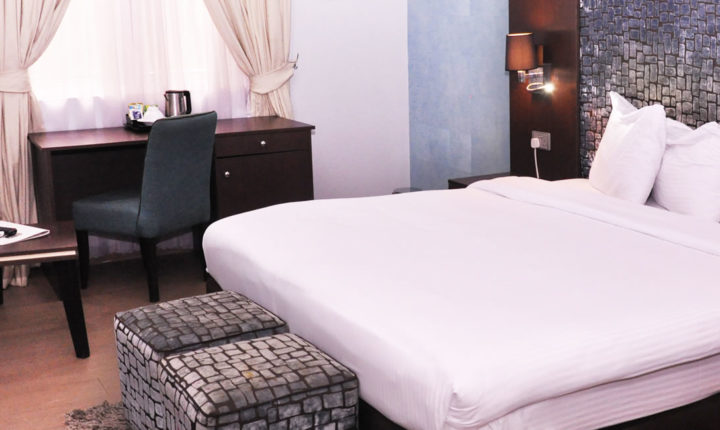 Tudor House Hotel image 5