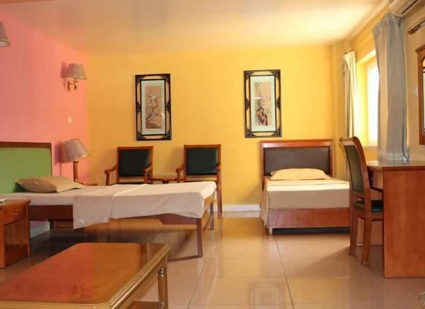 Golden Gate Hotel image 4