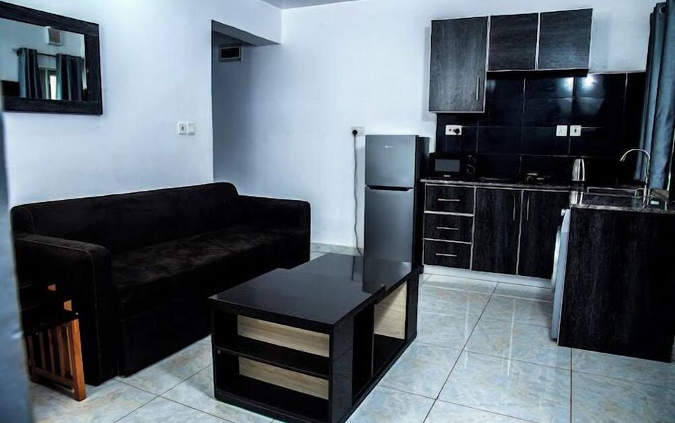 Ekulu Apartments image 4