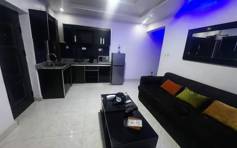 Ekulu Apartments image 3