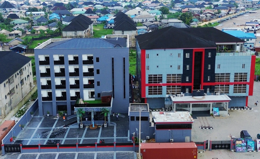 Lascurt Signature Hotel