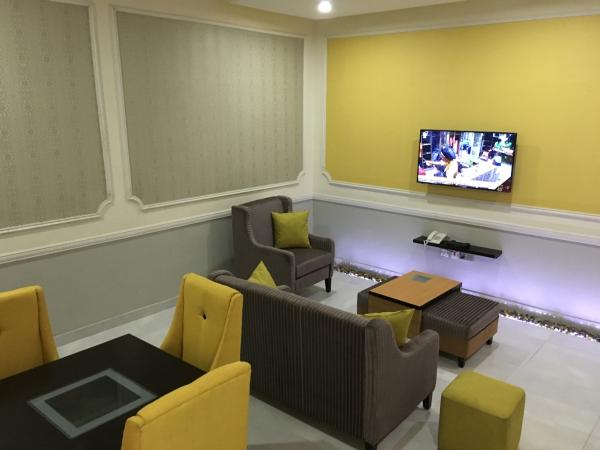 Millennium Apartments and Studios image 4