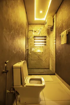 Triple 9 Apartments image 3