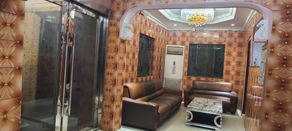 Glorious Hotel and Suites image 2
