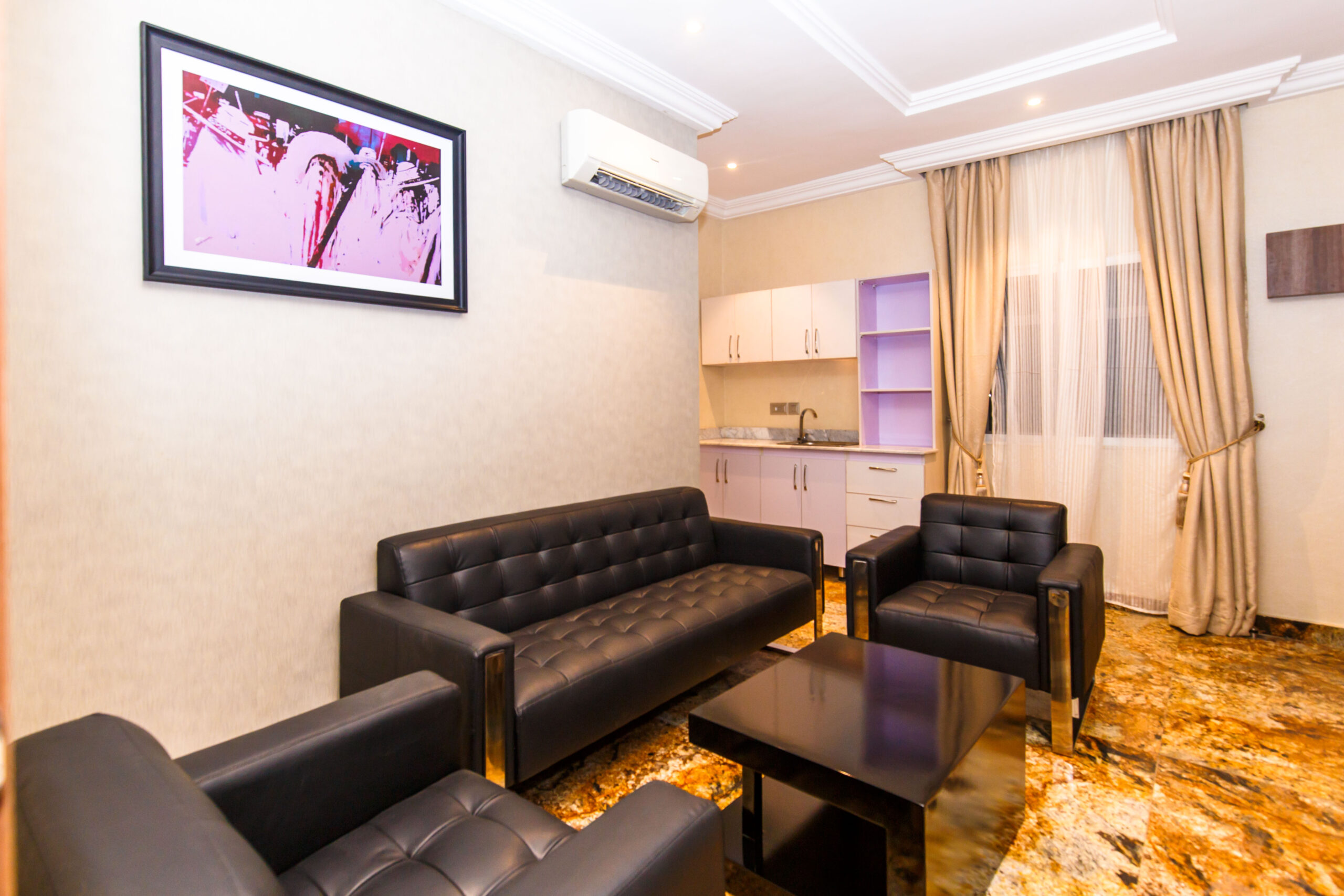 Joygate Hotel image 2