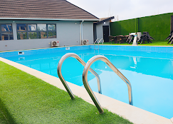 Supreme Continental Hotel and Resort image 2