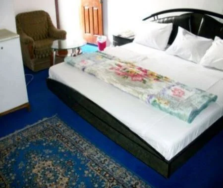 Royalty Group Hotels and Recreation image 2