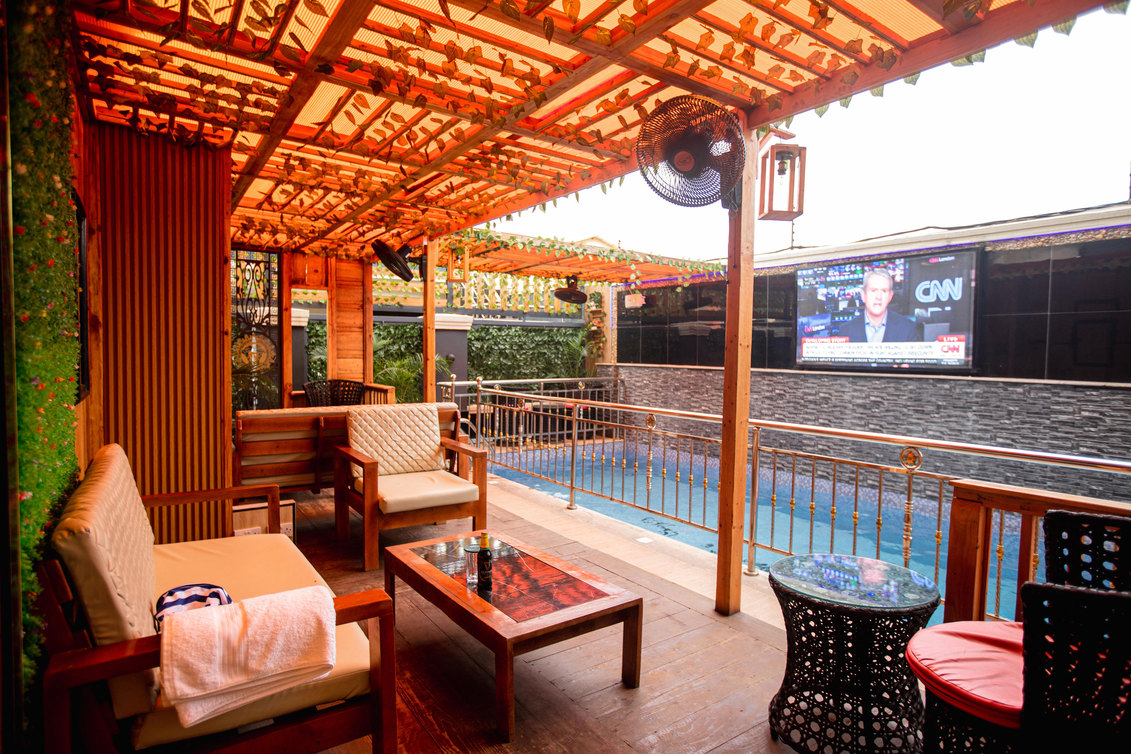 Ehi Grand Hotel image 3