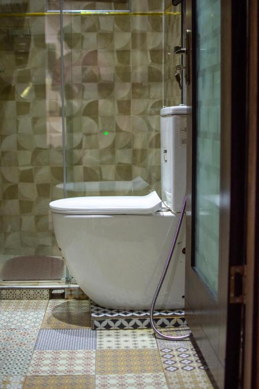 Redbox Luxury Apartments image 3