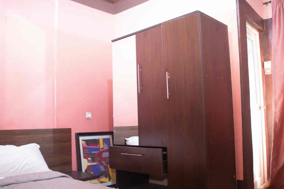 FingerPrint Hotel and Suite- Owo image 3