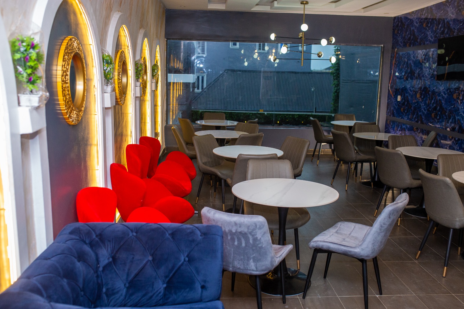 Royal De Elite Hotel image 5