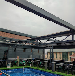 Soprom Hotel and Suite image 3