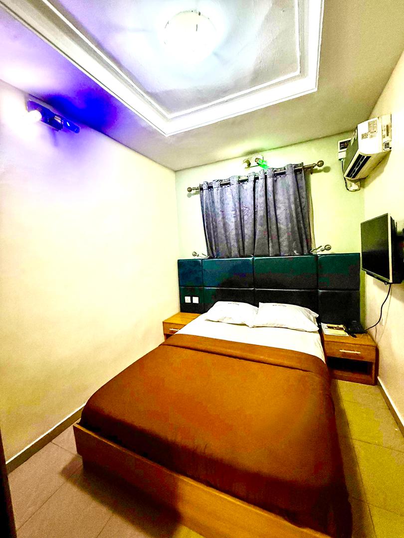 Ikad Hotels and Suites- Yaba image 4