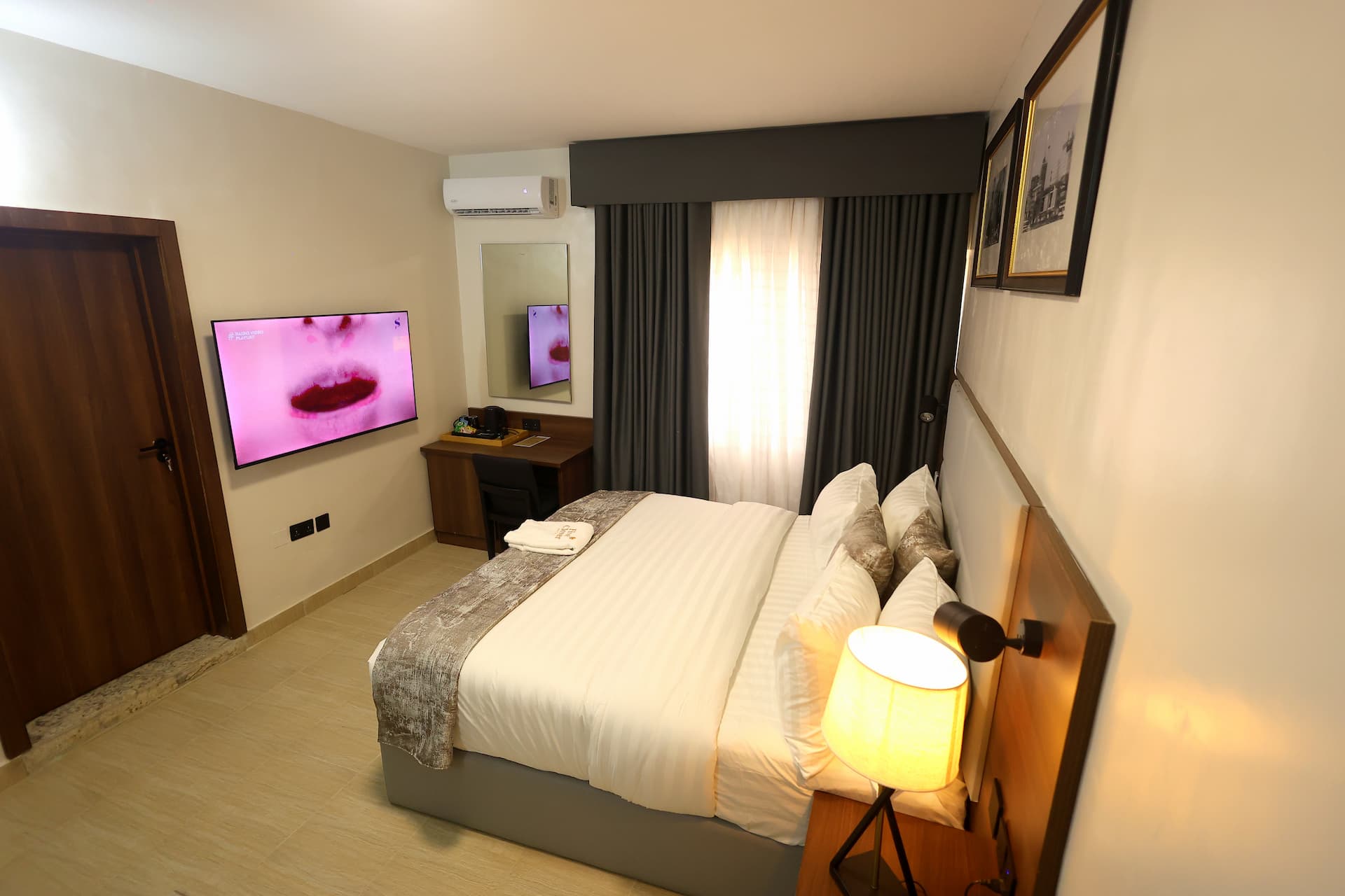 Five Clover Hotel- Ilupeju