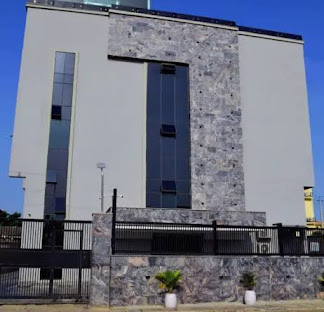 Formula 2 Hotel and Suites