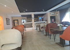 La Casa Hotel image 5