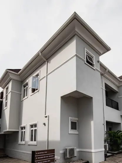 Whytescape Serviced Apartment image 2