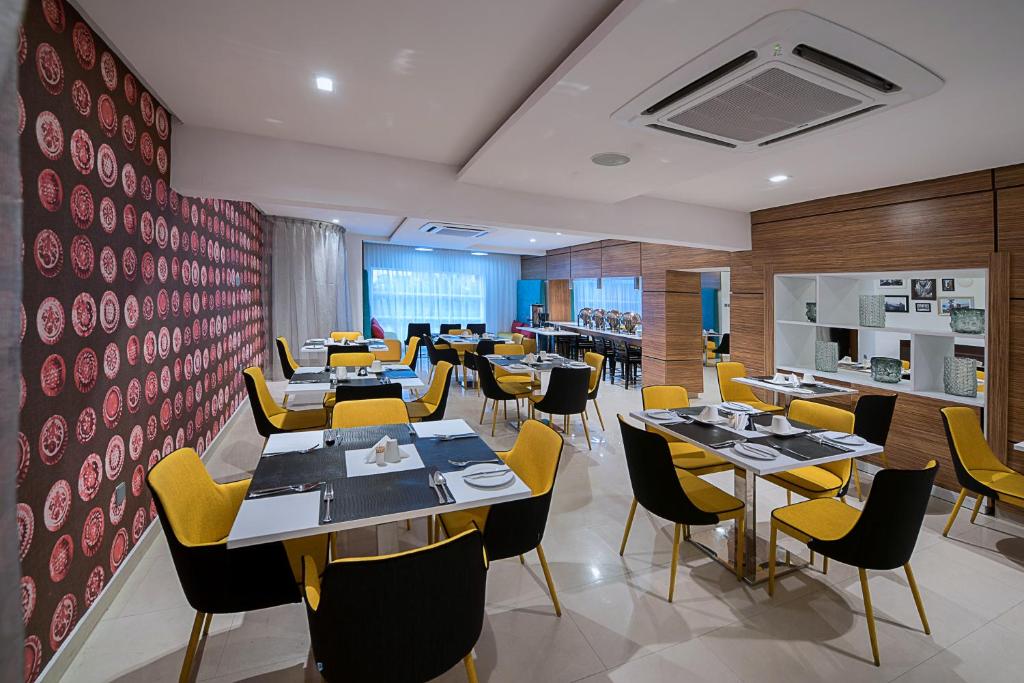 Maison Fahrenheit Hotel image 3