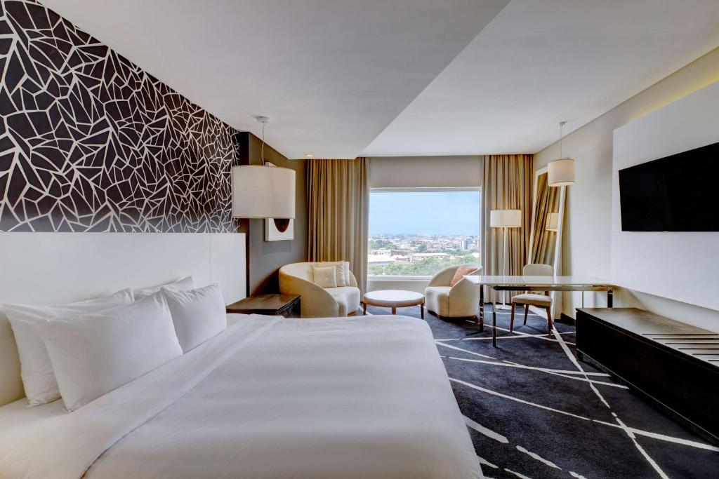 Executive Room with Lounge Access