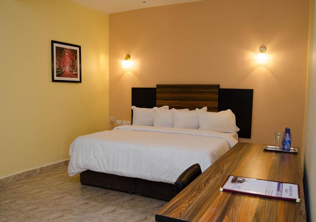 Residency Executive Deluxe