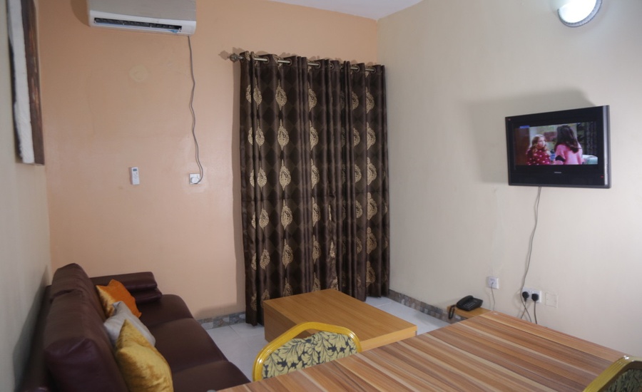 One Bedroom Apartment