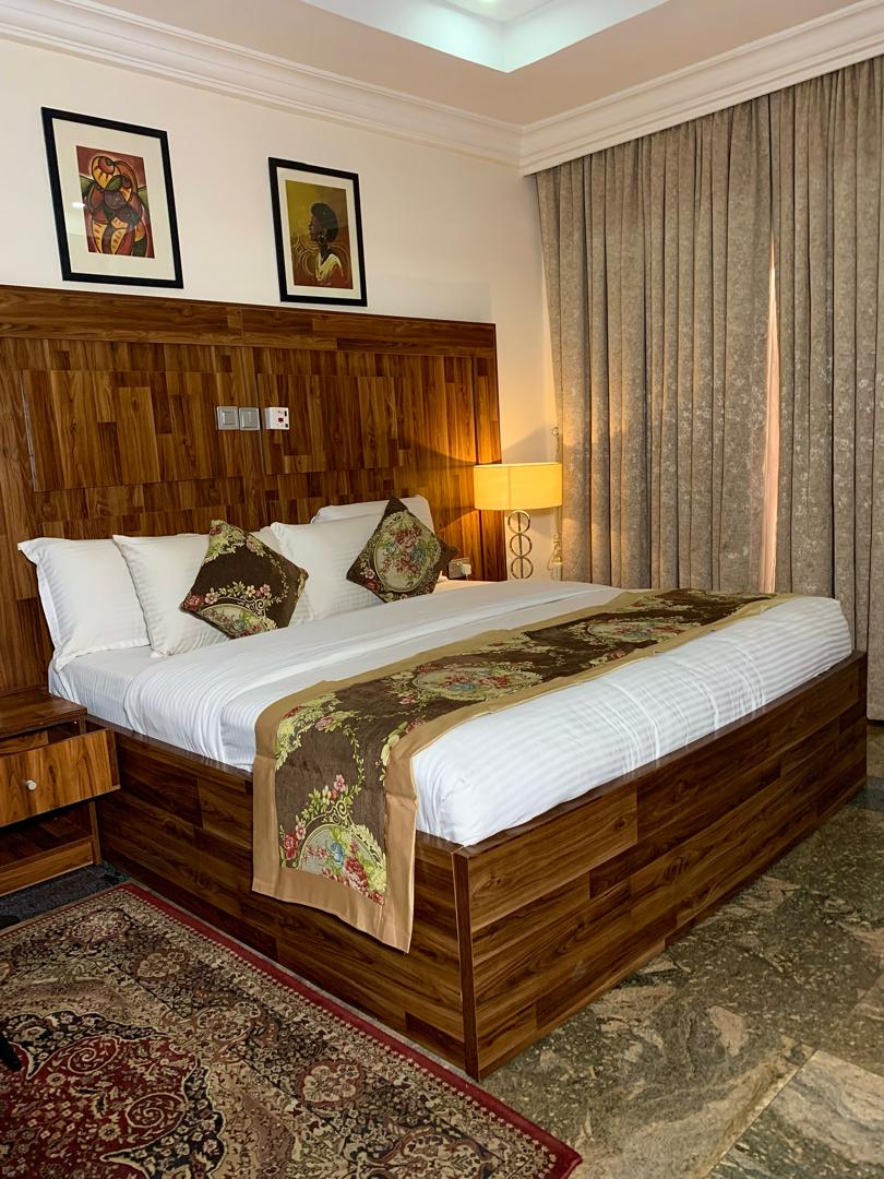 Executive Presidential Suite B