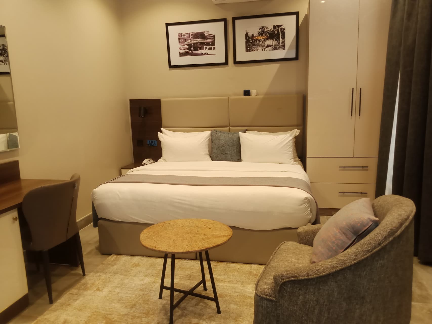 Executive Room