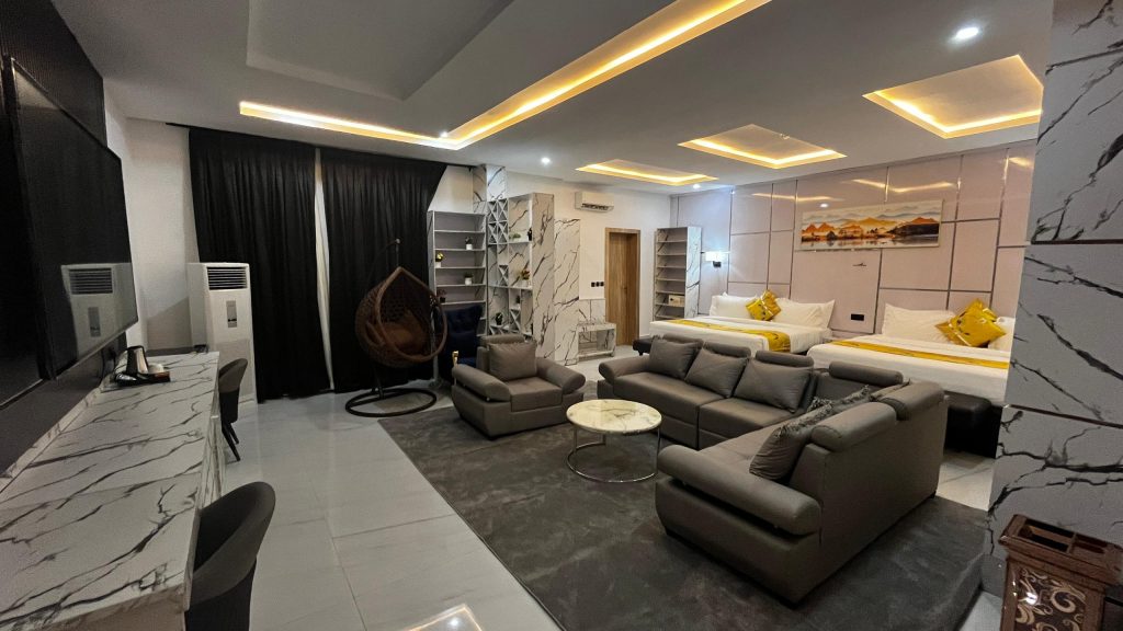 Phantom Cullinan Double Bed