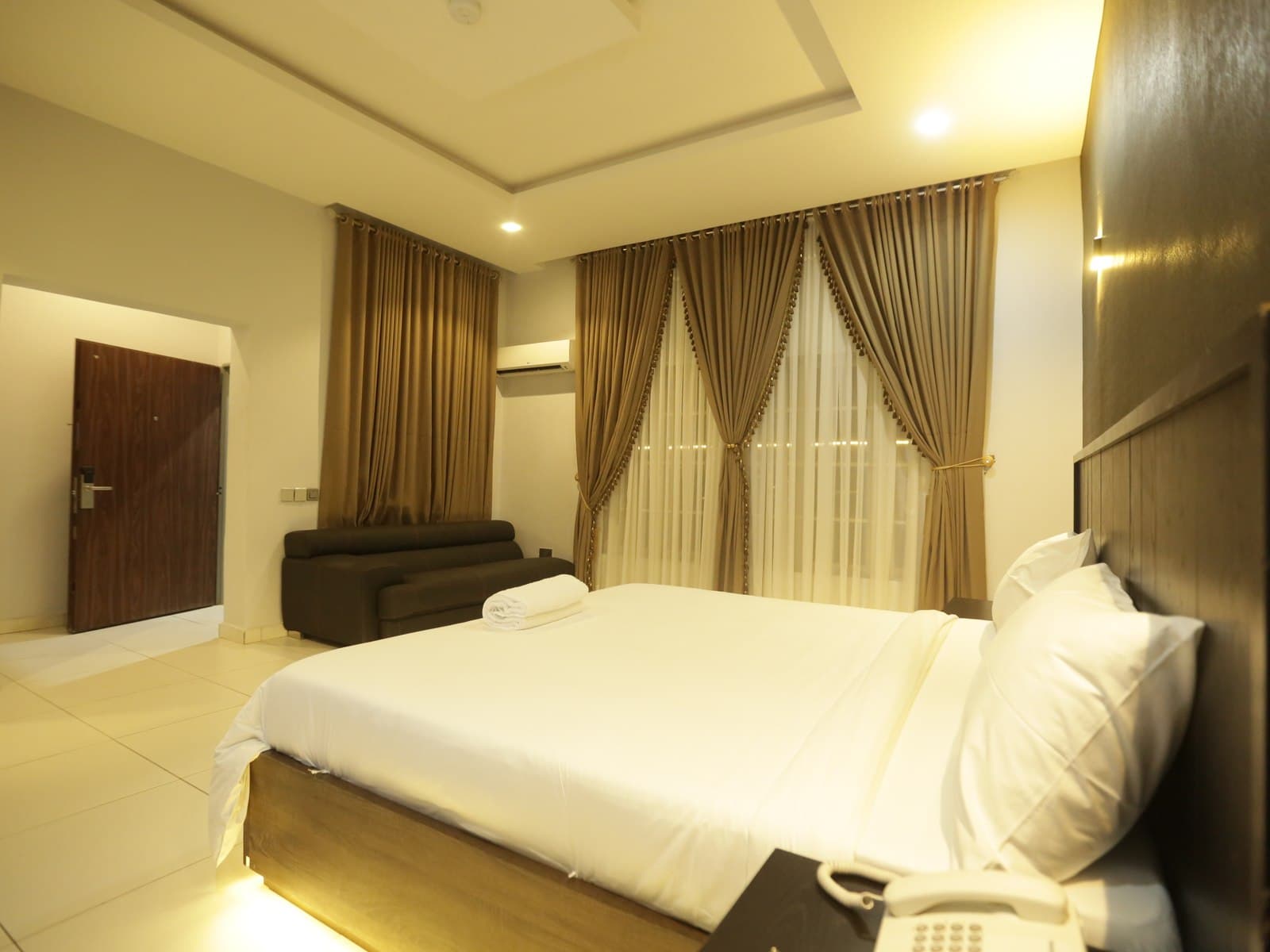 Junior Executive Suite