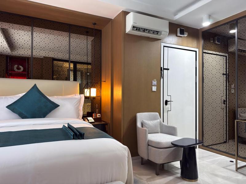 Executive Suite( Annex)