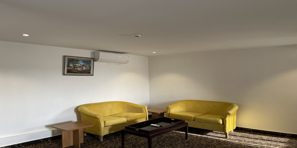 Suite with Mountain View