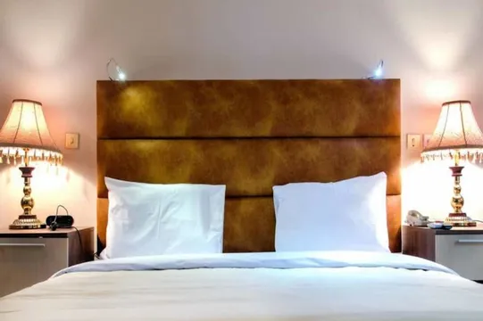 Queens Room