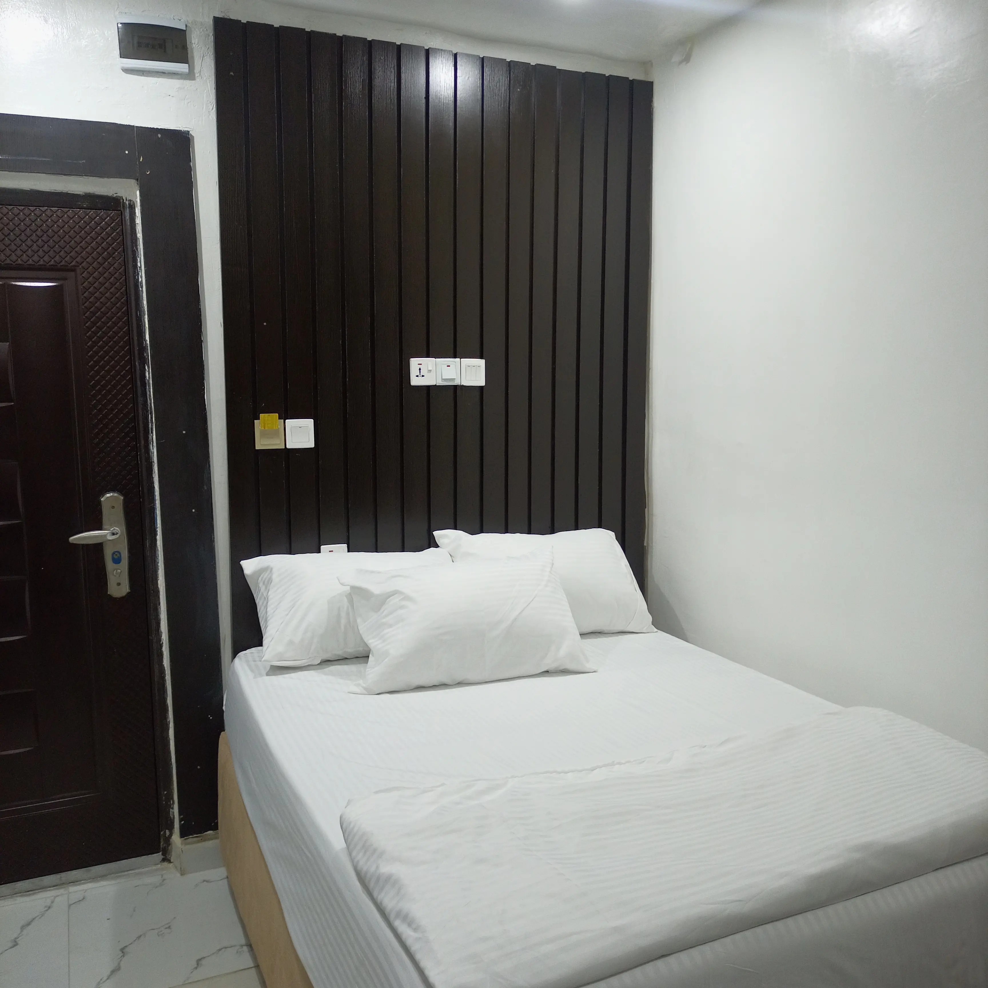 Studio Room