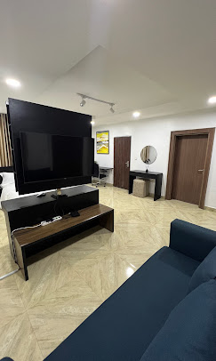 Venice  (Studio Apartment)