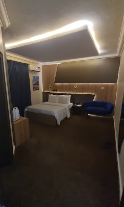 Premium Suite